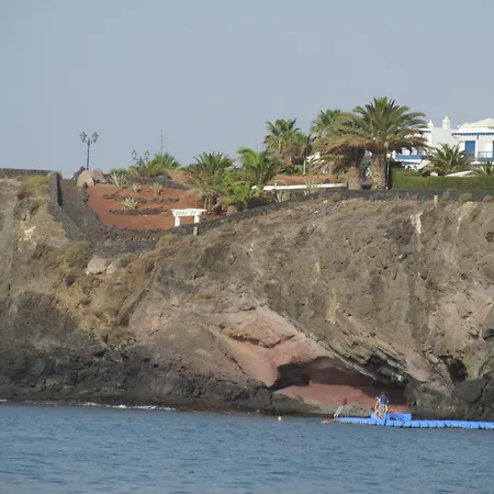 Apartment Duplex Con Piscina En 1ª Linea De Mar. Super Vistas Playa Blanca (Lanzarote)